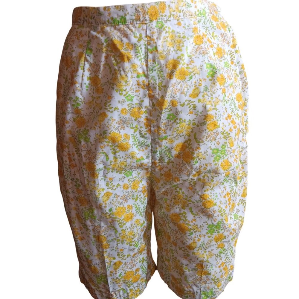 Vintage Womens Waisted Shorts 24" High Waist 1970's Floral Carol Brent Side Zip